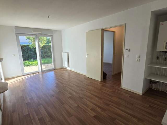 Appartement Poitiers 2 pièce(s) 39.02 m2 Parking PMR — photo du bien