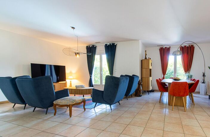 VILLA avec Piscine Grand Jardin  - MOUSSAN — photo 2