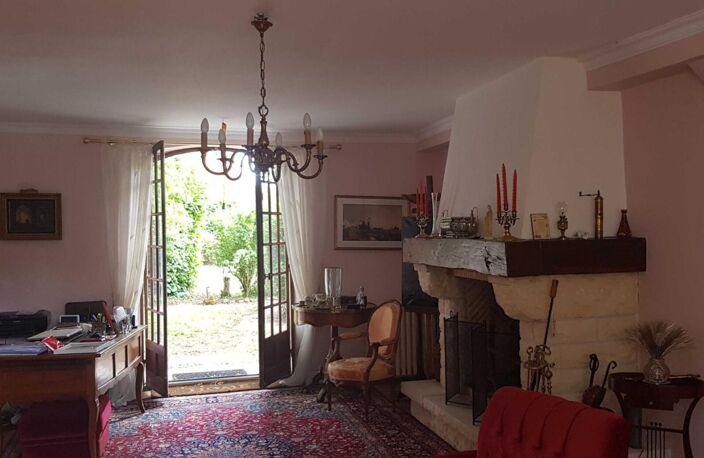 VIAGER OCCUPÉ Maison e caractère 6 pièce(s) 180 m2 — photo 5