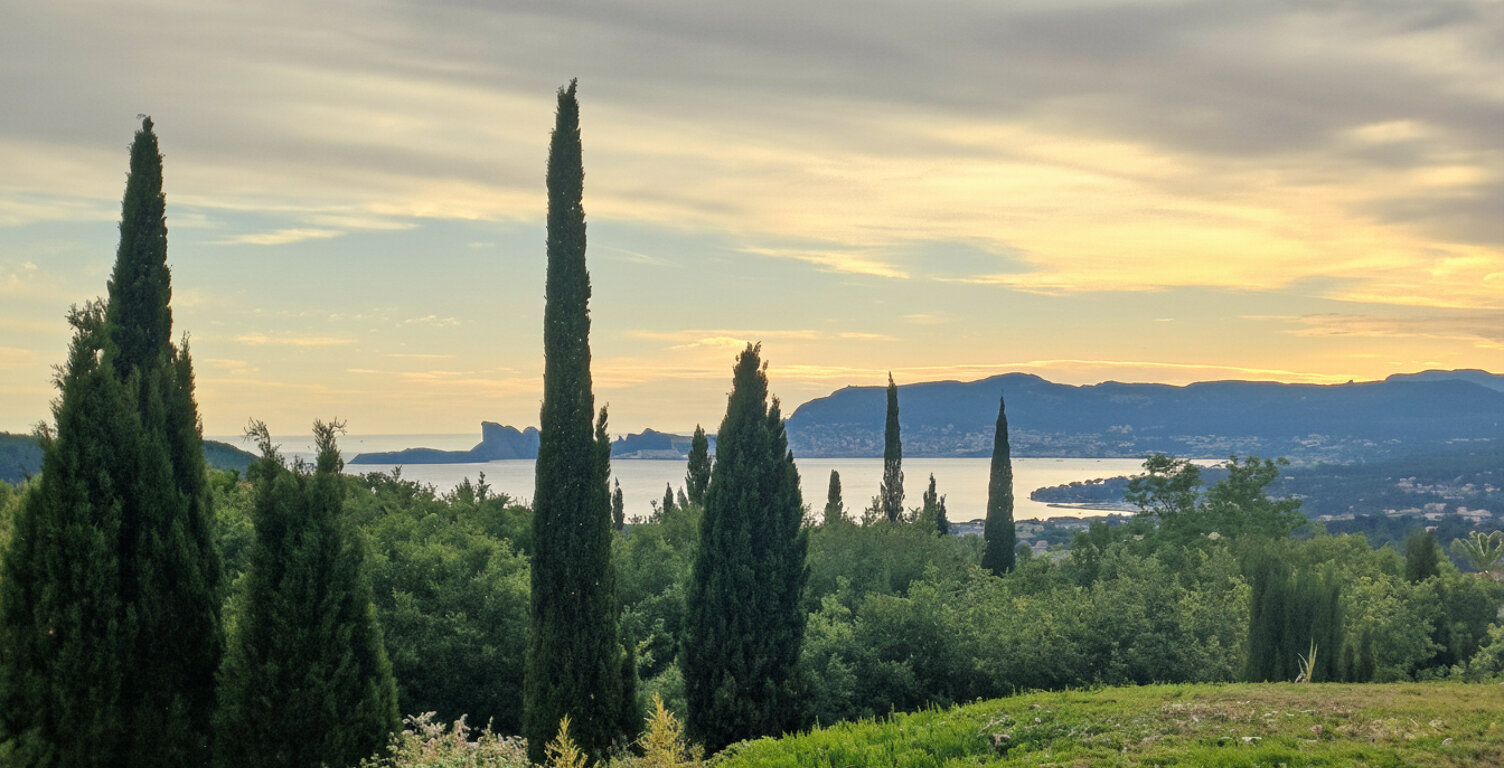 Propriété d'exception - Vue panoramique mer vallée de St-Côme 2 250 000  - La Cadière d'Azur — photo 1