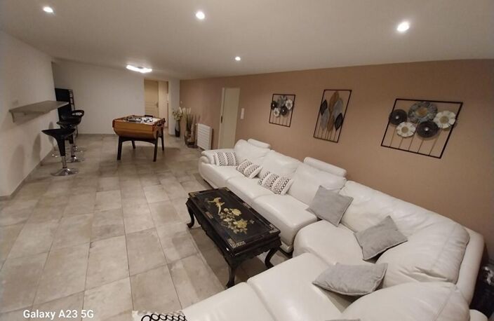À Vendre Maison Divisible en 3 Logements — photo 3