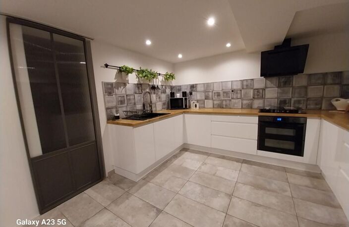 À Vendre Maison Divisible en 3 Logements — photo 5