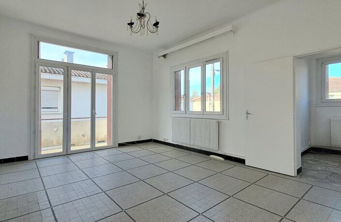 Maison deux niveaux 8 pièce(s) 135 m2 — photo 2