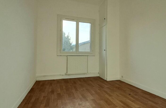 Maison deux niveaux 8 pièce(s) 135 m2 — photo 5