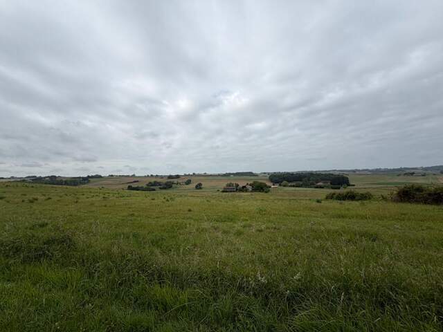 Terrain à bâtir de 1236 m2 — photo du bien