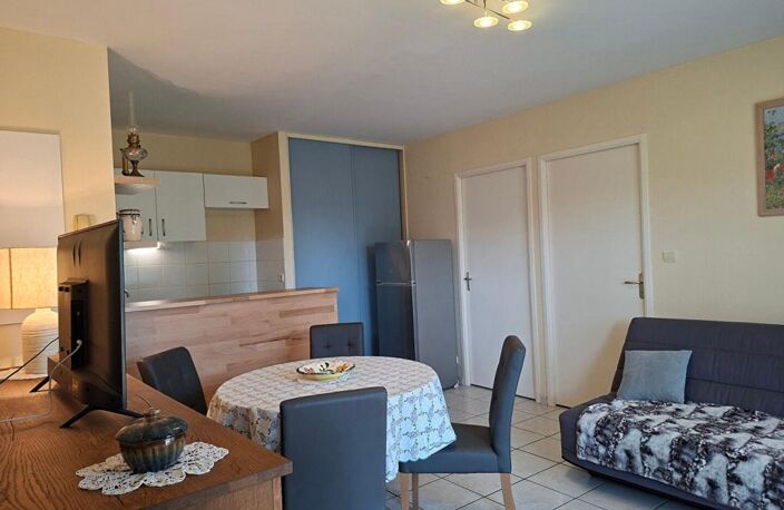 Saint Martin Des Champs Appartement 2 pièce(s) 37 m2 en rez-de-jardin — photo 4