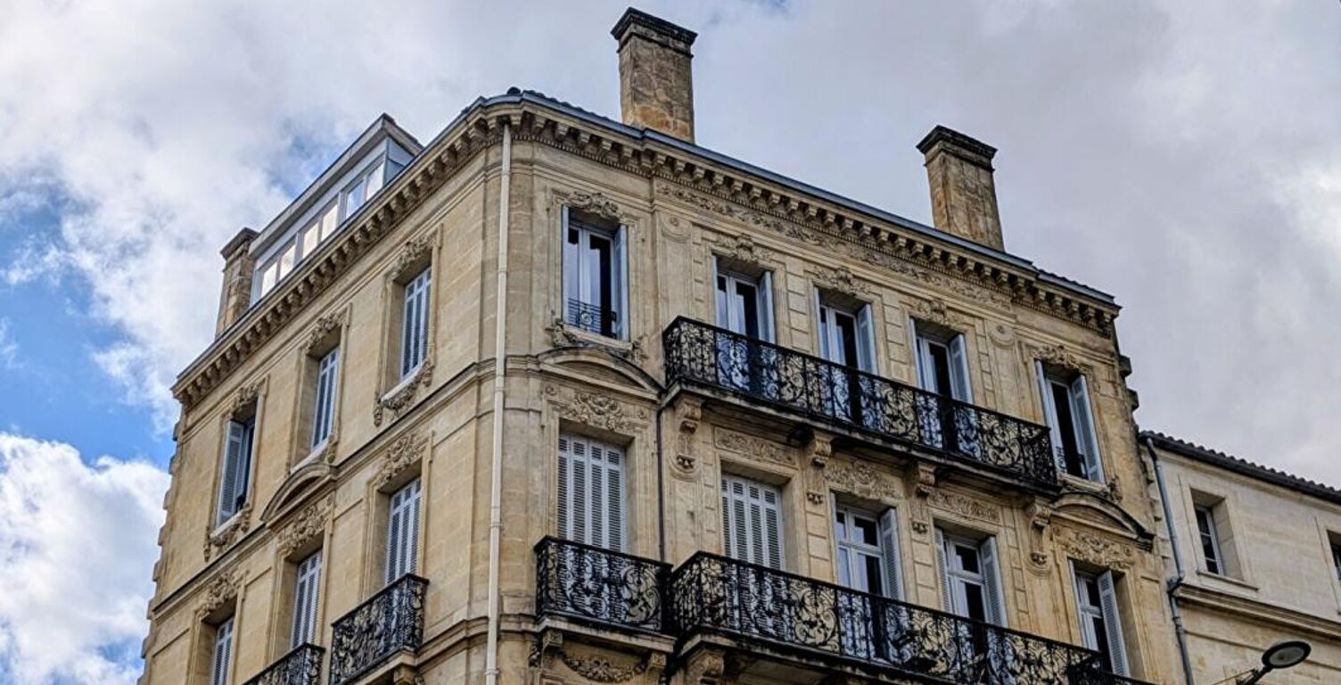 Appartement Bordeaux charme de l'ancien et vue cathédrale — photo 1