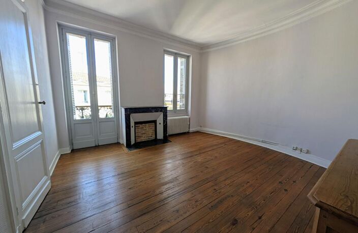 Appartement Bordeaux charme de l'ancien et vue cathédrale — photo 2