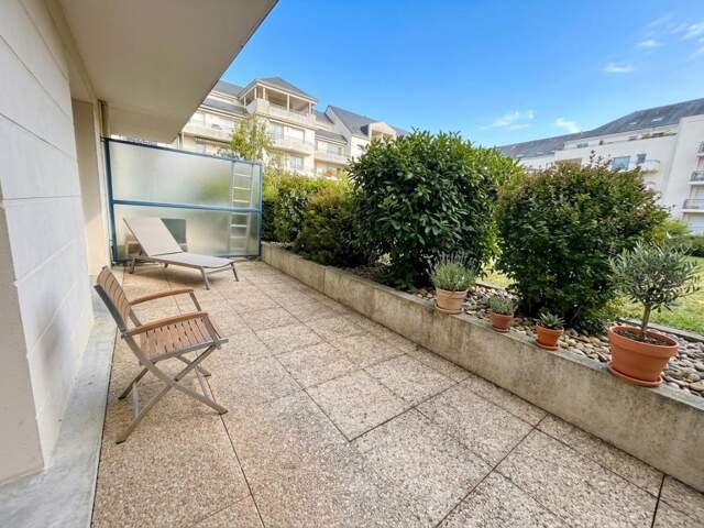 Appartement Angers T2 42m2 terrasse au calme place NEY jardin des plantes ascenseur parking souterrain — photo du bien