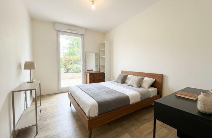 Appartement Angers T2 42m2 terrasse au calme place NEY jardin des plantes ascenseur parking souterrain — photo 2