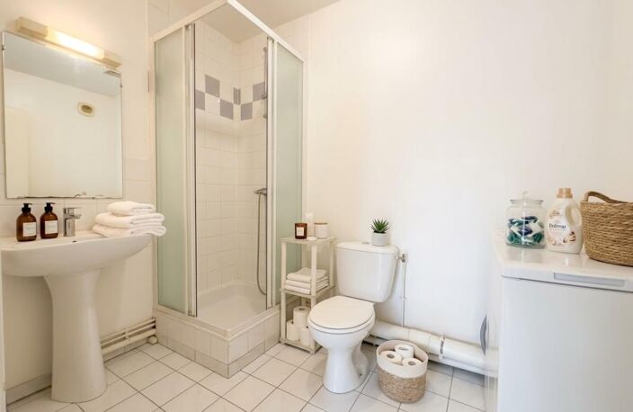 Appartement Angers T2 42m2 terrasse au calme place NEY jardin des plantes ascenseur parking souterrain — photo 3