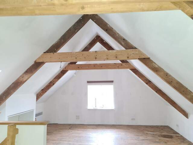 Exclusivité - Le Croisty - Maison de 135.36 m2 - 6 pièces - 3 chambres  -  Jardinet 20 m2 - Prix 123.000 — photo du bien
