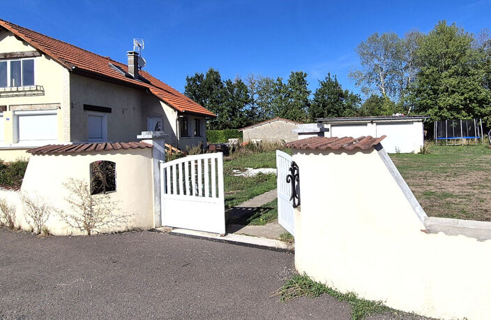 Belle Maison Individuelle ou Propriété Contemporaine avec sa Piscine de 141 m² Rénovée et à Façonner selon vos envies à plus de 200 m² avec sa vaste Cour pour Voitures - Voiliers - Bateaux, Garage Double, Dépendance et Terrain Constructible, Clos et Paysa — photo 2