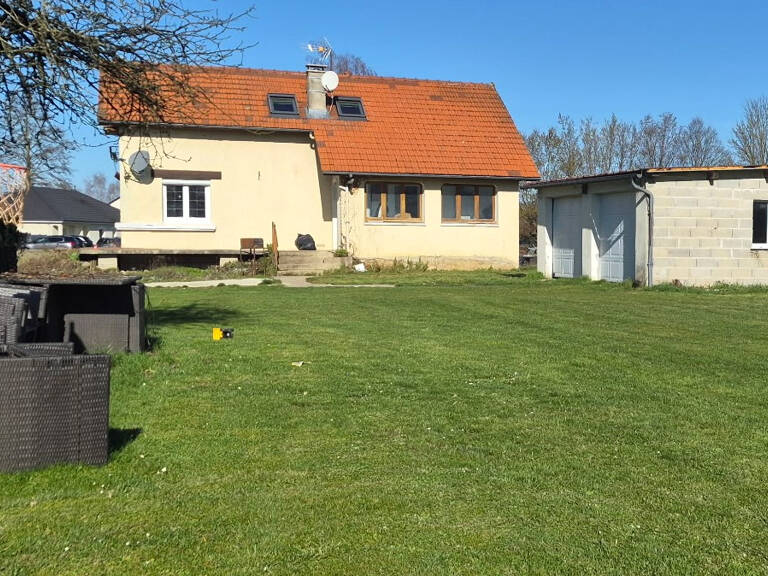 Belle Maison Individuelle ou Propriété Contemporaine avec sa Piscine de 141 m² Rénovée et à Façonner selon vos envies à plus de 200 m² avec sa vaste Cour pour Voitures - Voiliers - Bateaux, Garage Double, Dépendance et Terrain Constructible, Clos et Paysa — photo 1