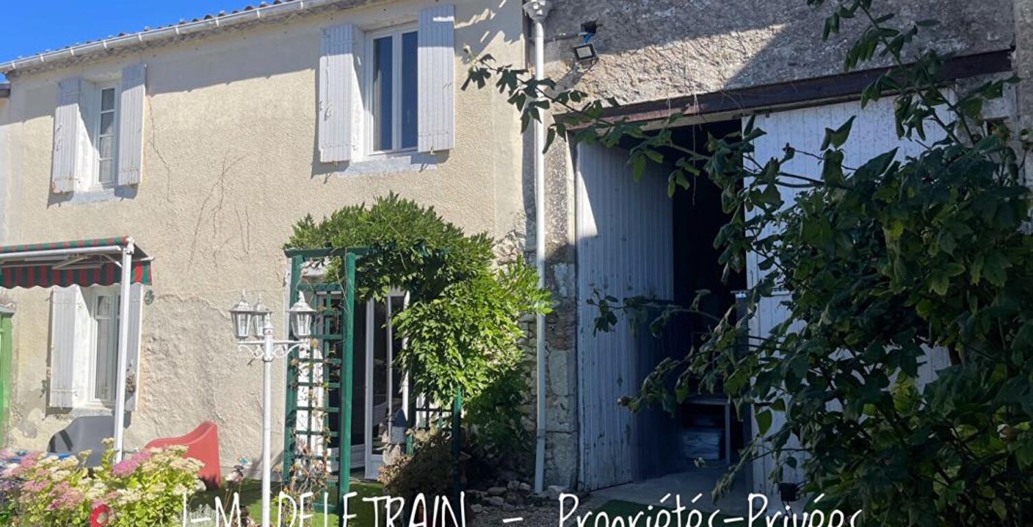 Vélines, maison de bourg en pierre avec atelier d'artiste et grandes dépendances — photo 1
