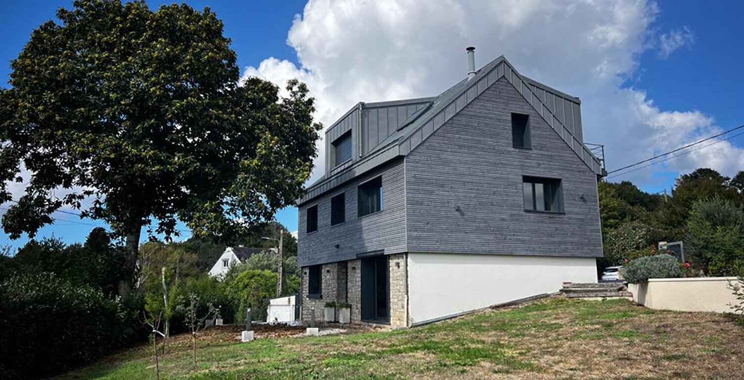 SAINT-AVÉ - MAISON FAMILIALE AVEC APPARTEMENT INDÉPENDANT - TERRAIN DE 802 m² — photo 1