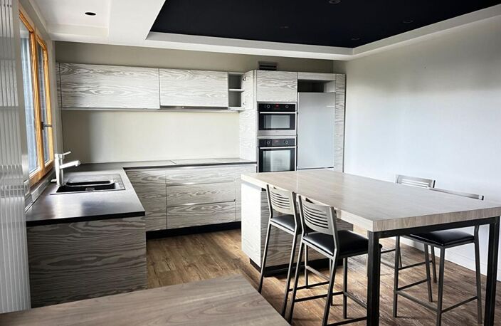 SAINT-AVÉ - MAISON FAMILIALE AVEC APPARTEMENT INDÉPENDANT - TERRAIN DE 802 m² — photo 2