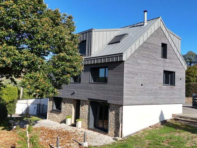 SAINT-AVÉ - MAISON FAMILIALE AVEC APPARTEMENT INDÉPENDANT - TERRAIN DE 802 m² — photo du bien