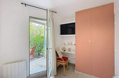 Appartement Greoux Les Bains / jardinet — photo du bien