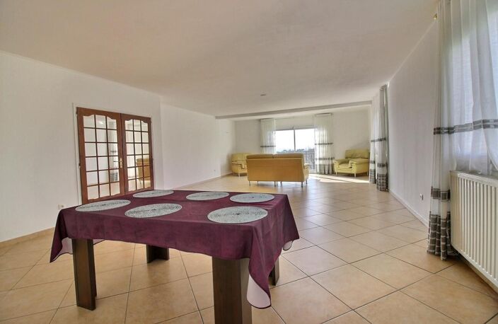BRIVE - Malemort ? 2 maisons en 1 ? 290 m² ? 7 chambres ? DPE B - Terrain 2000m² — photo 4