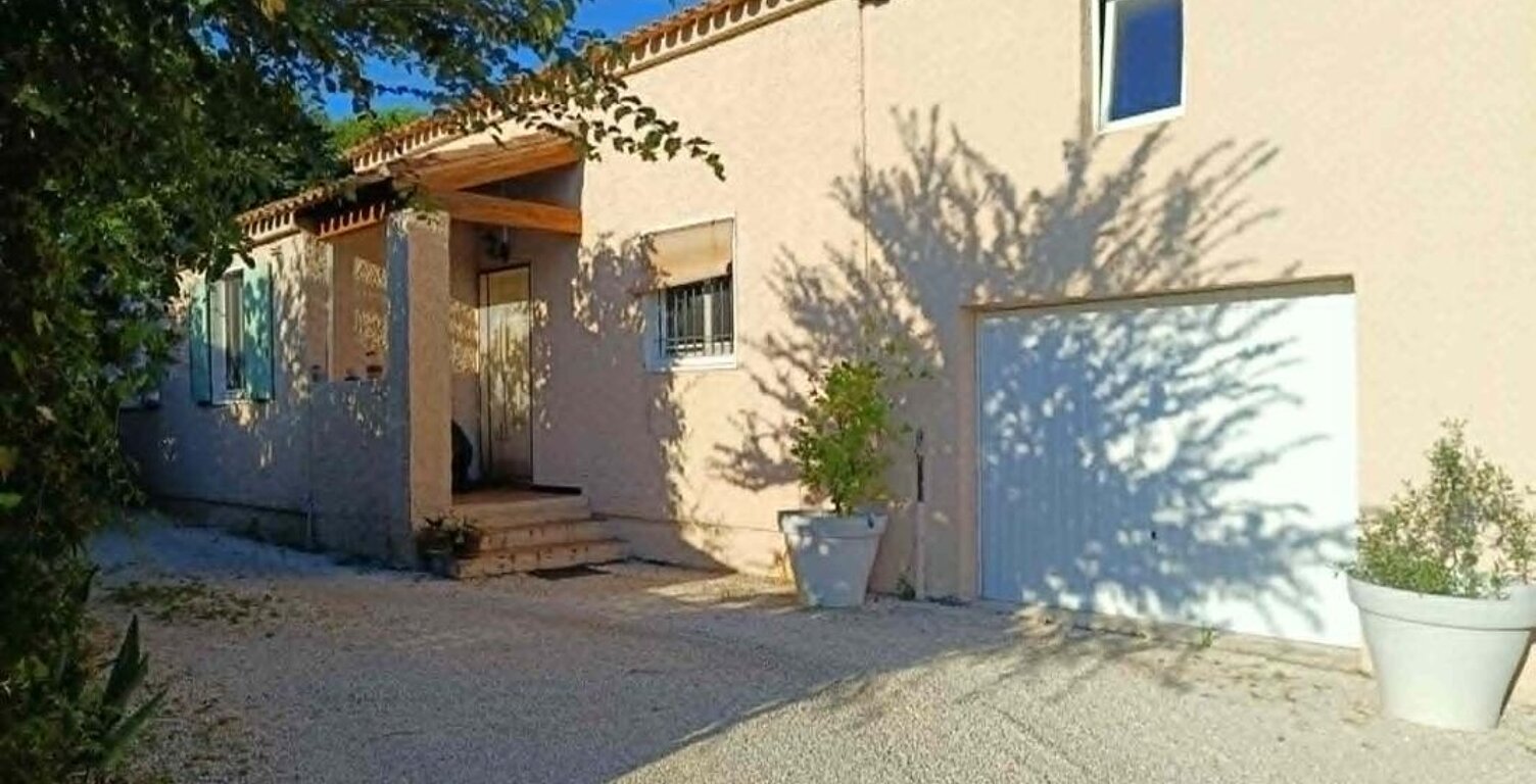Maison Vitrolles 4 pièce(s) JARDIN et PISCINE ET TERRASSE — photo 1