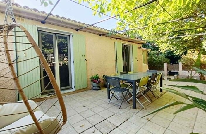 Maison Vitrolles 4 pièce(s) JARDIN et PISCINE ET TERRASSE — photo 2