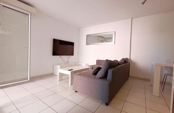 Appartement T2  Avec TERRASSE et Place de Parking — photo 3