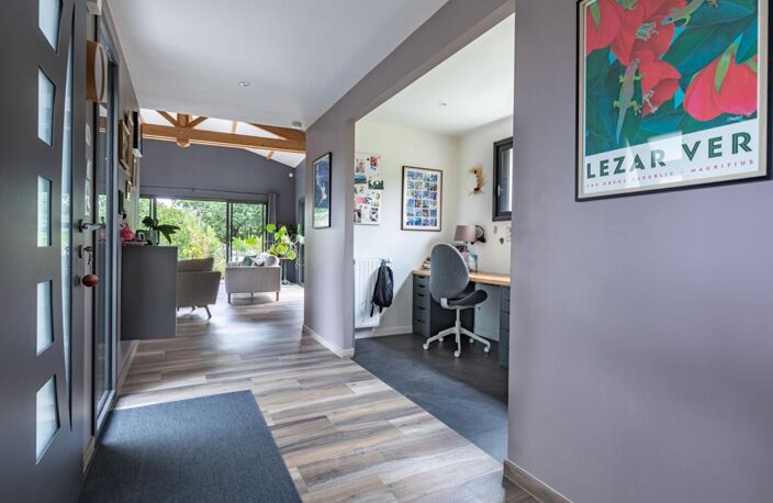 Maison Gorges 5 P . 3 Chs . Bureau . Garage . 135.89 M² . T 667 M² . Terrasses . Préau . Abri — photo 4