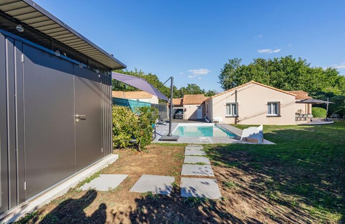 Maison Gorges 5 P . 4 Chs . 121.85 M² . T 883 M² . Garage . Piscine . Terrasses . Abri voiture — photo 3
