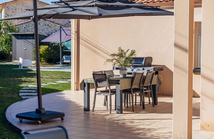 Maison Gorges 5 P . 4 Chs . 121.85 M² . T 883 M² . Garage . Piscine . Terrasses . Abri voiture — photo 4