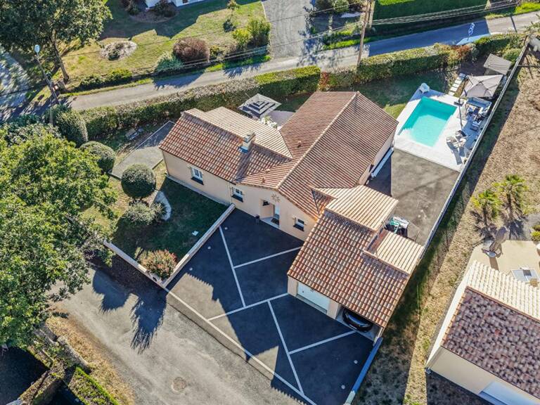 Maison Gorges 5 P . 4 Chs . 121.85 M² . T 883 M² . Garage . Piscine . Terrasses . Abri voiture — photo 1