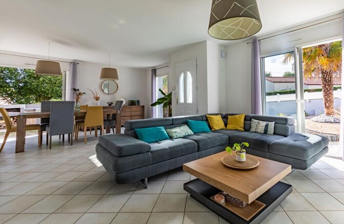 Maison Gorges 6 P . 4 Chs . Bureau . 126.3 M² . Double garages . T 932 M² . Terrasse . Abri jardin — photo 2