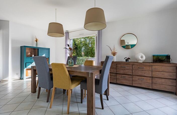 Maison Gorges 6 P . 4 Chs . Bureau . 126.3 M² . Double garages . T 932 M² . Terrasse . Abri jardin — photo 3