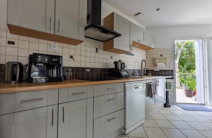 Maison Gorges 6 P . 4 Chs . Bureau . 126.3 M² . Double garages . T 932 M² . Terrasse . Abri jardin — photo 5