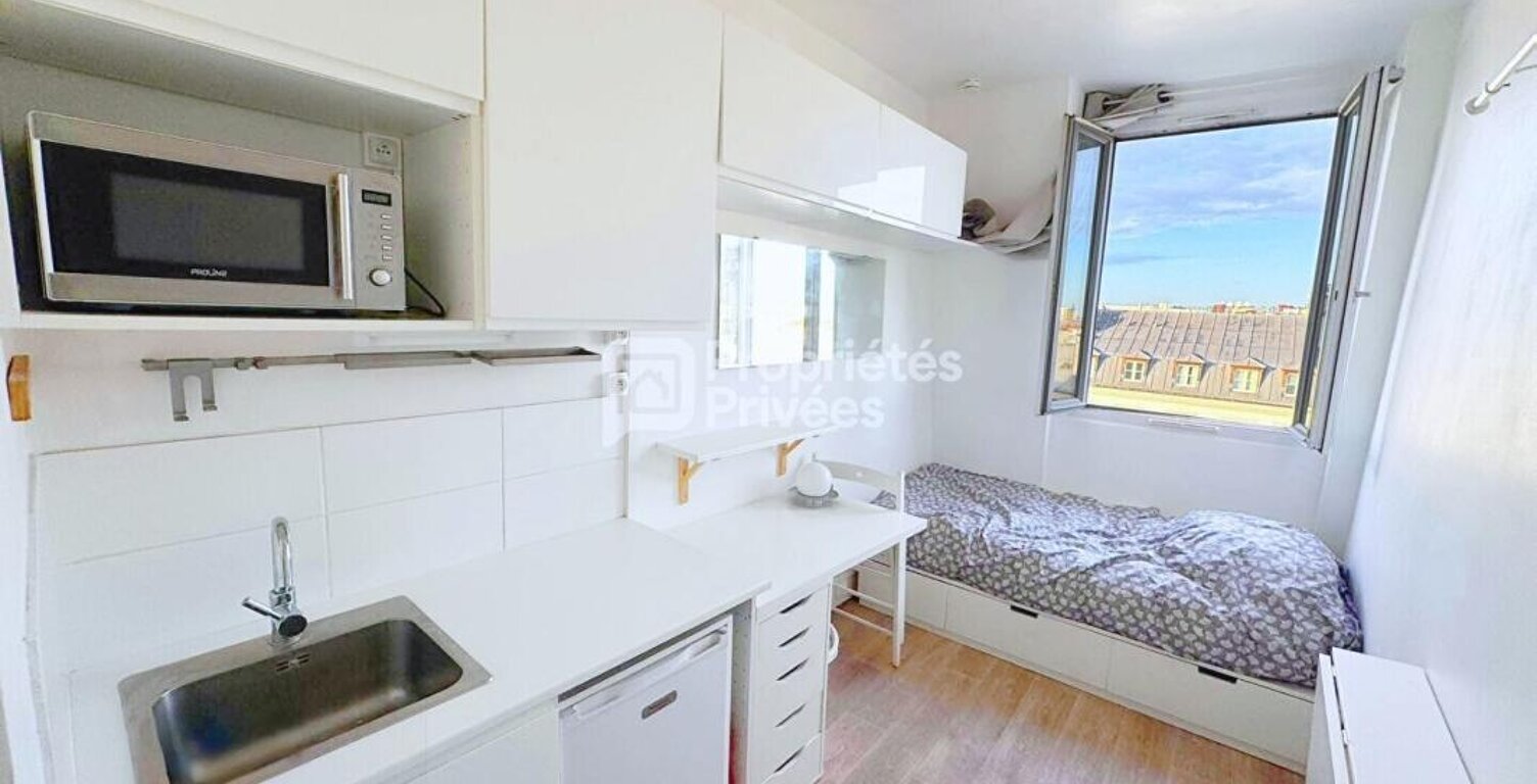 75011 PARIS Marais / République - Chambre de bonne meublée avec ascenseur — photo 1