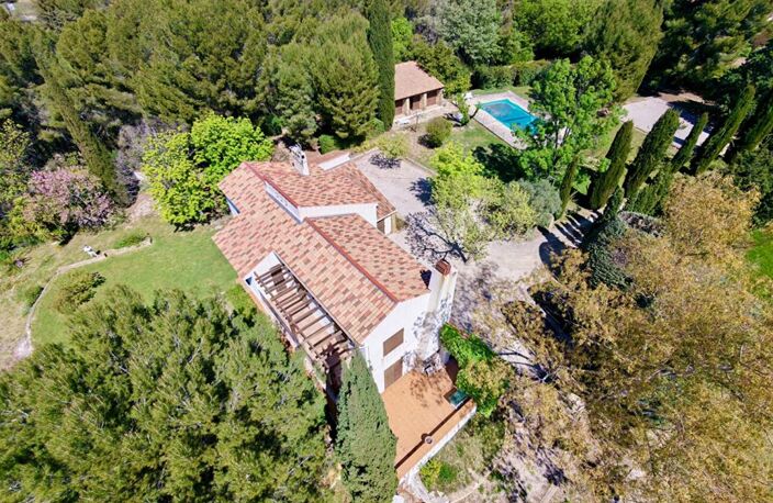 Le Castellet  Propriété de caractère au potentiel exceptionnel, au coeur d'un écrin de nature - 860 000 euros — photo 4