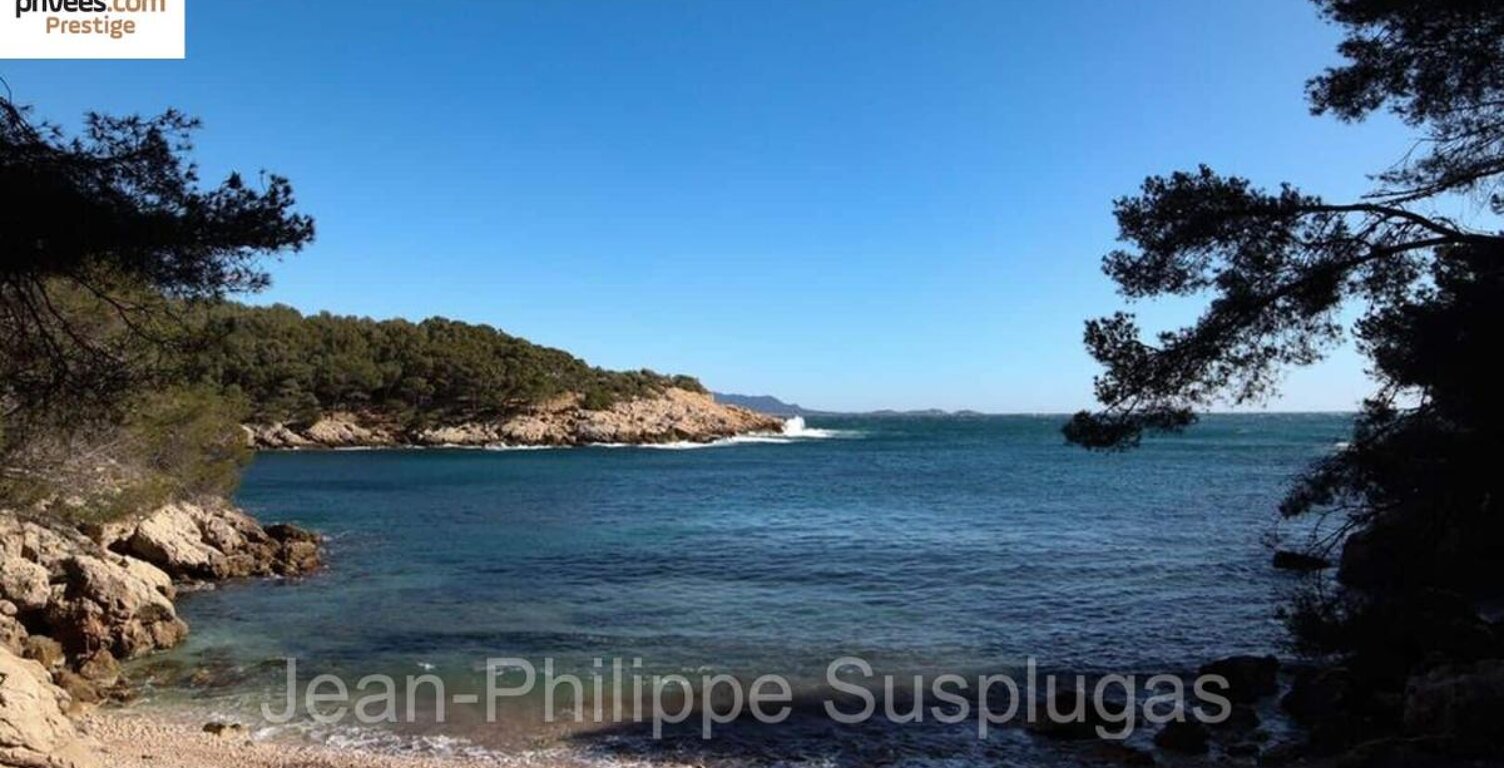 Maison  7 pièce(s) 260 m2 83270 Saint Cyr sur mer — photo 1