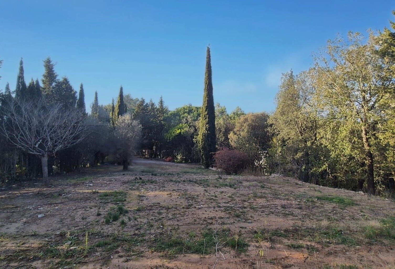 Terrain 1914m² constructible hors lotissement , Lac de la Cavayère — photo 1