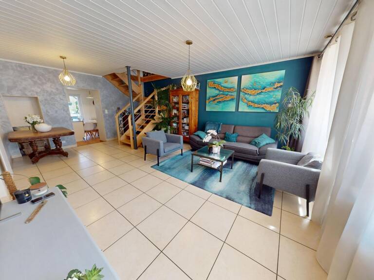 Maison de ville T4  123 m²  Centre de La Verpillière — photo 1