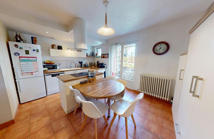 Maison de ville T4  123 m²  Centre de La Verpillière — photo 3