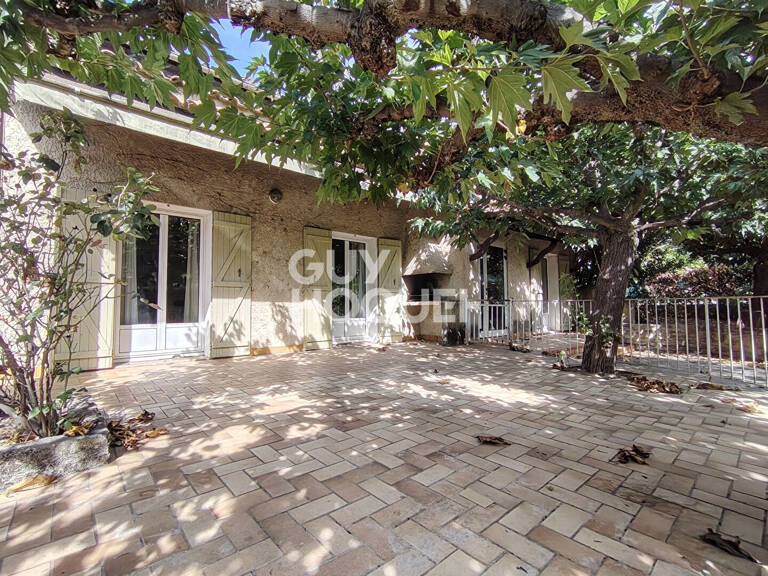 Carpentras Lègue - Maison de 7 pièce(s) de 210 m² avec 5 chambres, jardin et garage — photo 1