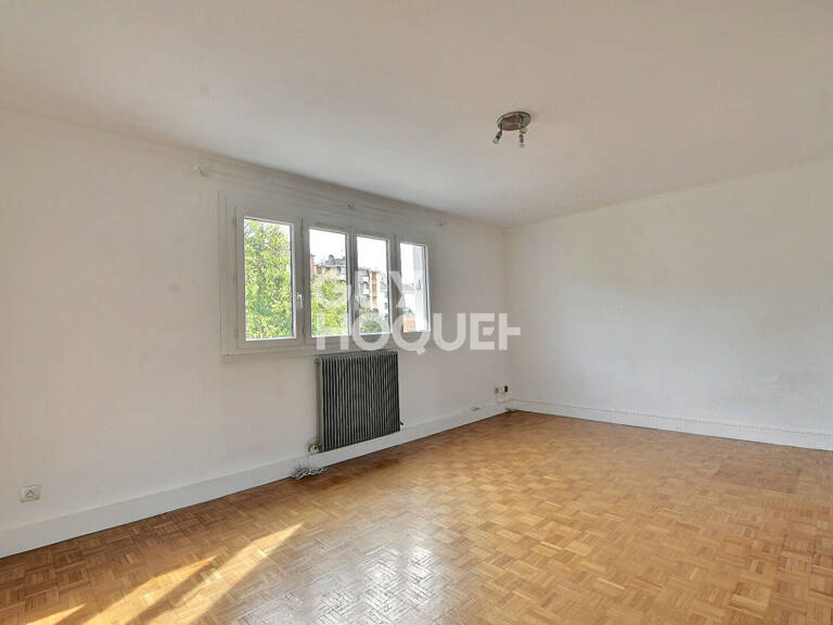 Montchat - Appartement T2 de 49 m² place de stationnement , Cave  Lyon 3ème (69003) — photo 1
