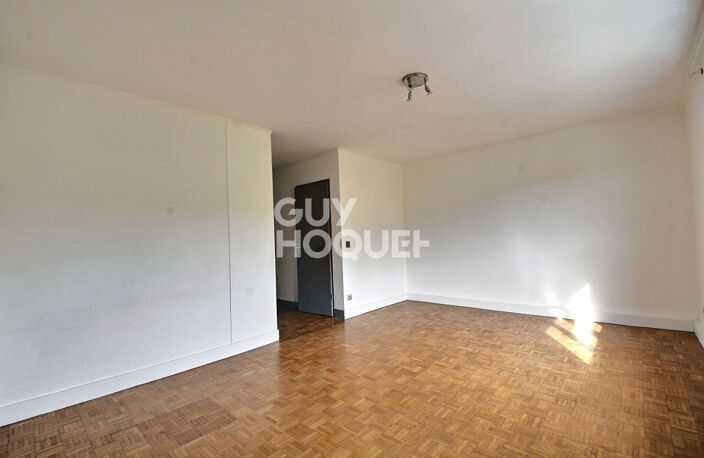 Montchat - Appartement T2 de 49 m² place de stationnement , Cave  Lyon 3ème (69003) — photo 2