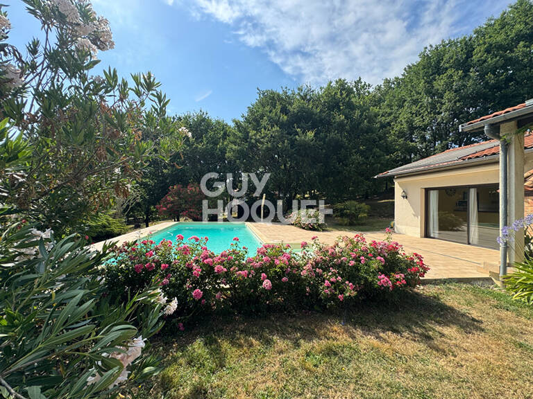 Maison à la camapgne avec piscine — photo 1