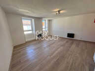 Appartement T1 à louer au dernier étage à Aubenas - Centre Ville — photo 2