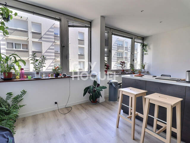 T5 traversant de 90m² - Quai du Rhône / Général Frère — photo du bien