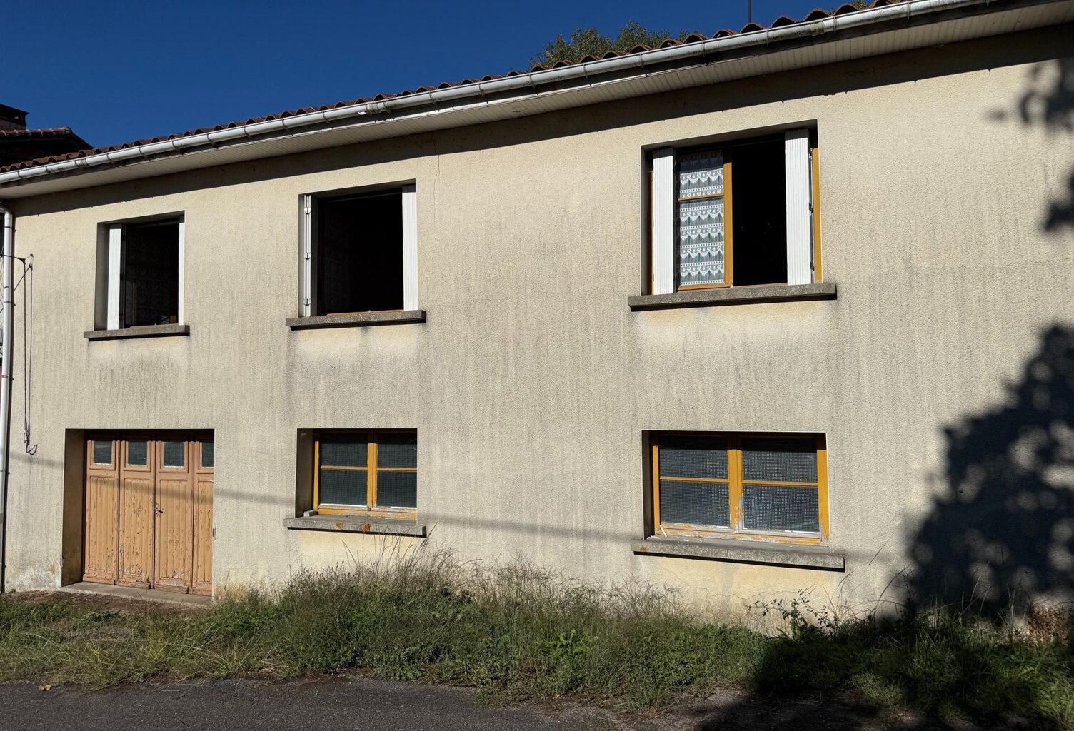 Maison 3 pièces avec de grandes dépendances — photo 1