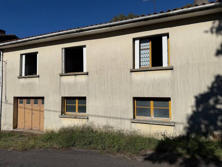 Maison 3 pièces avec de grandes dépendances — photo 1