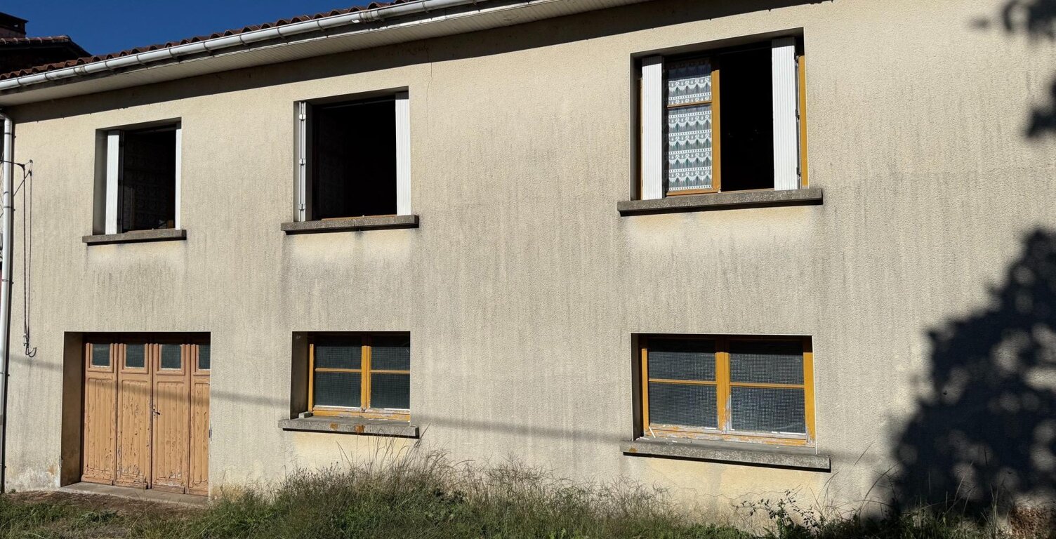 Maison 3 pièces avec de grandes dépendances — photo 1