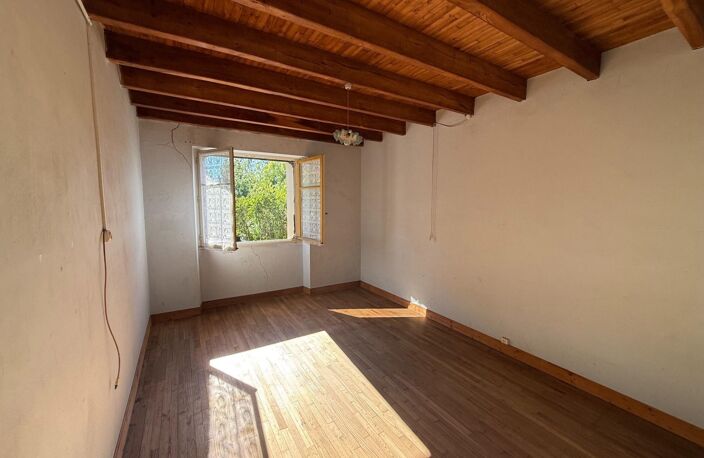 Maison 3 pièces avec de grandes dépendances — photo 4